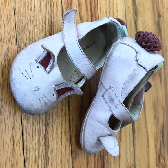 Shoes - Picture 2 of 4